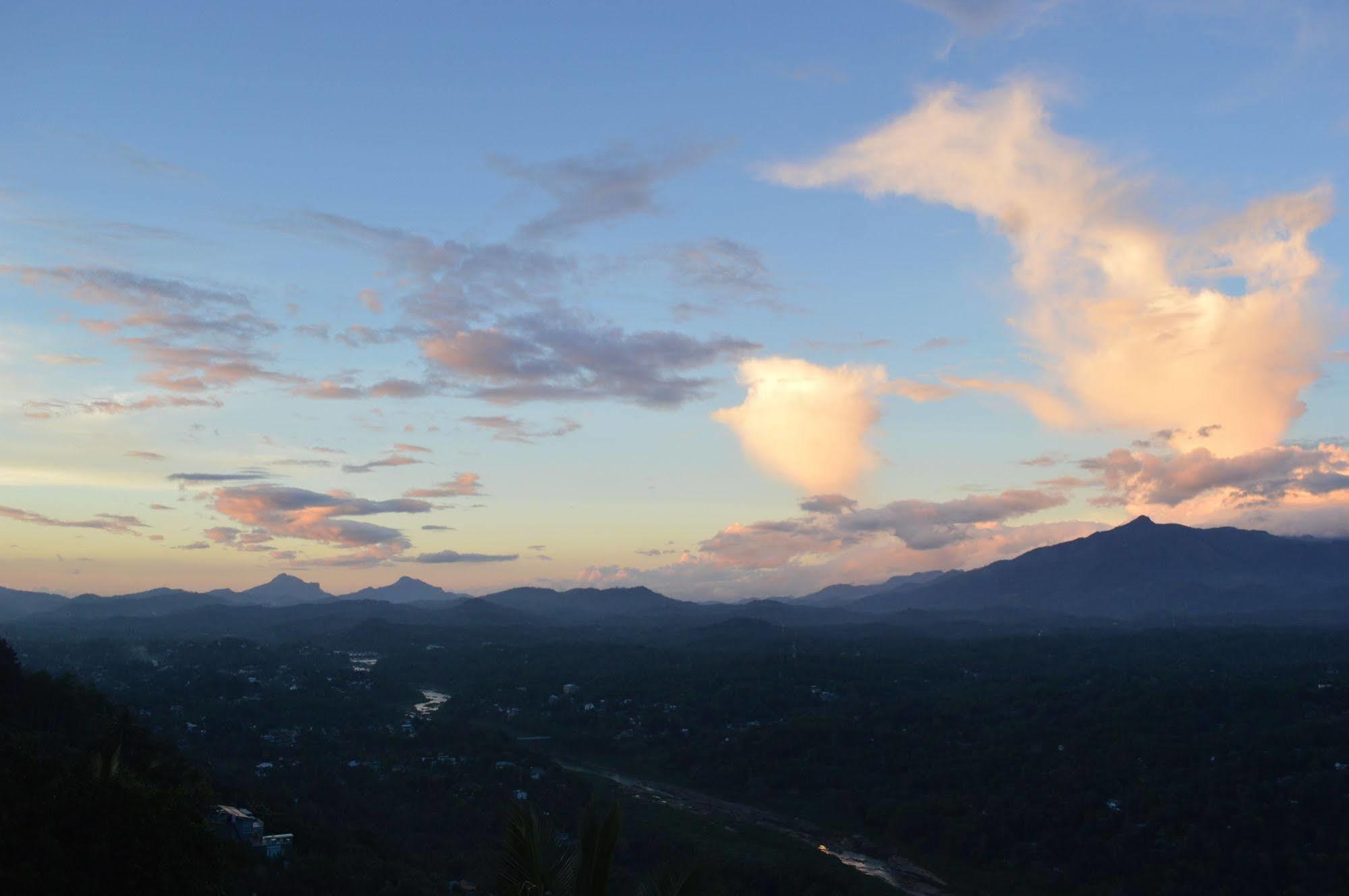 Kandy Panorama Resort Exteriér fotografie